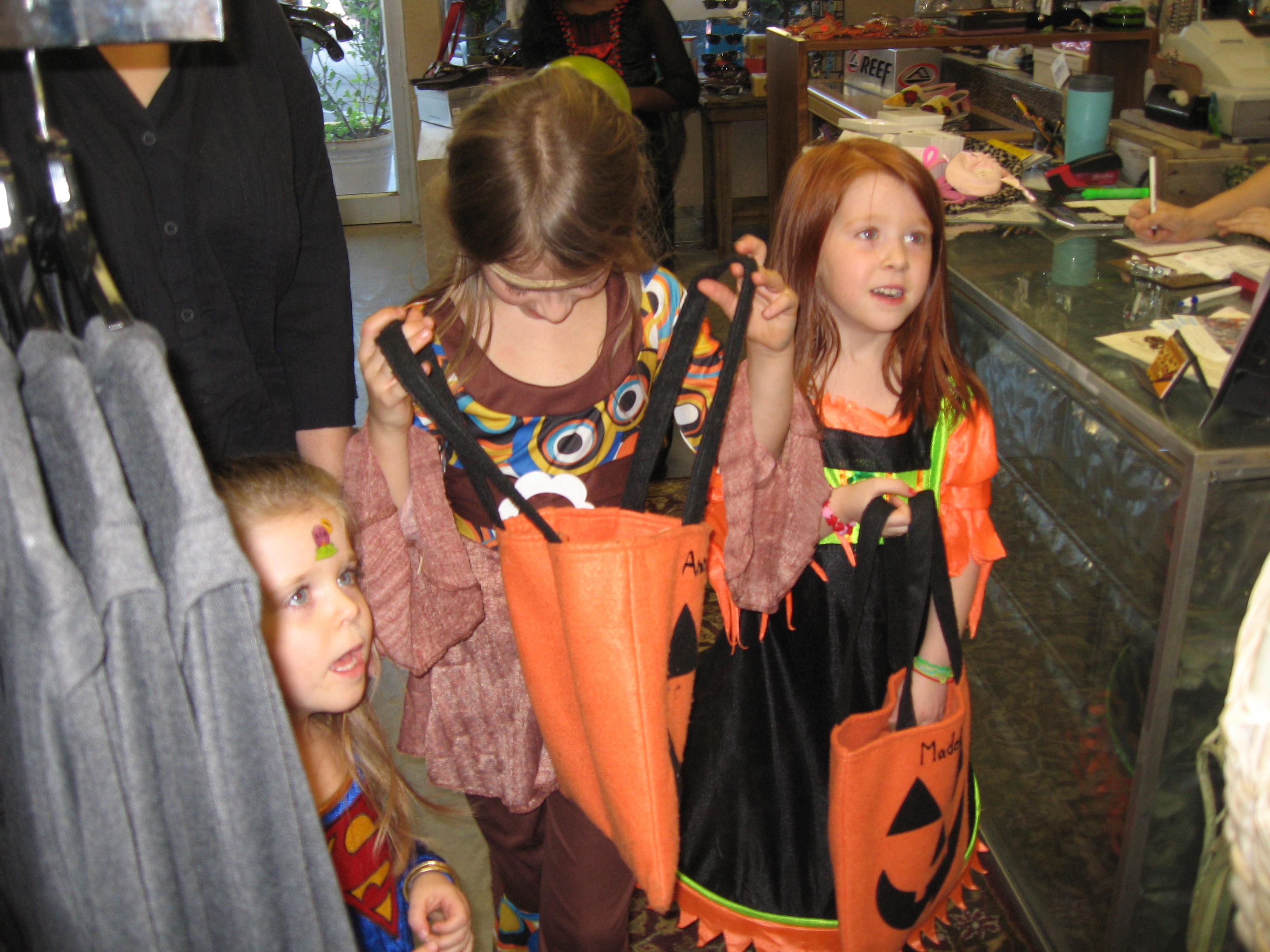 scare on the square 098